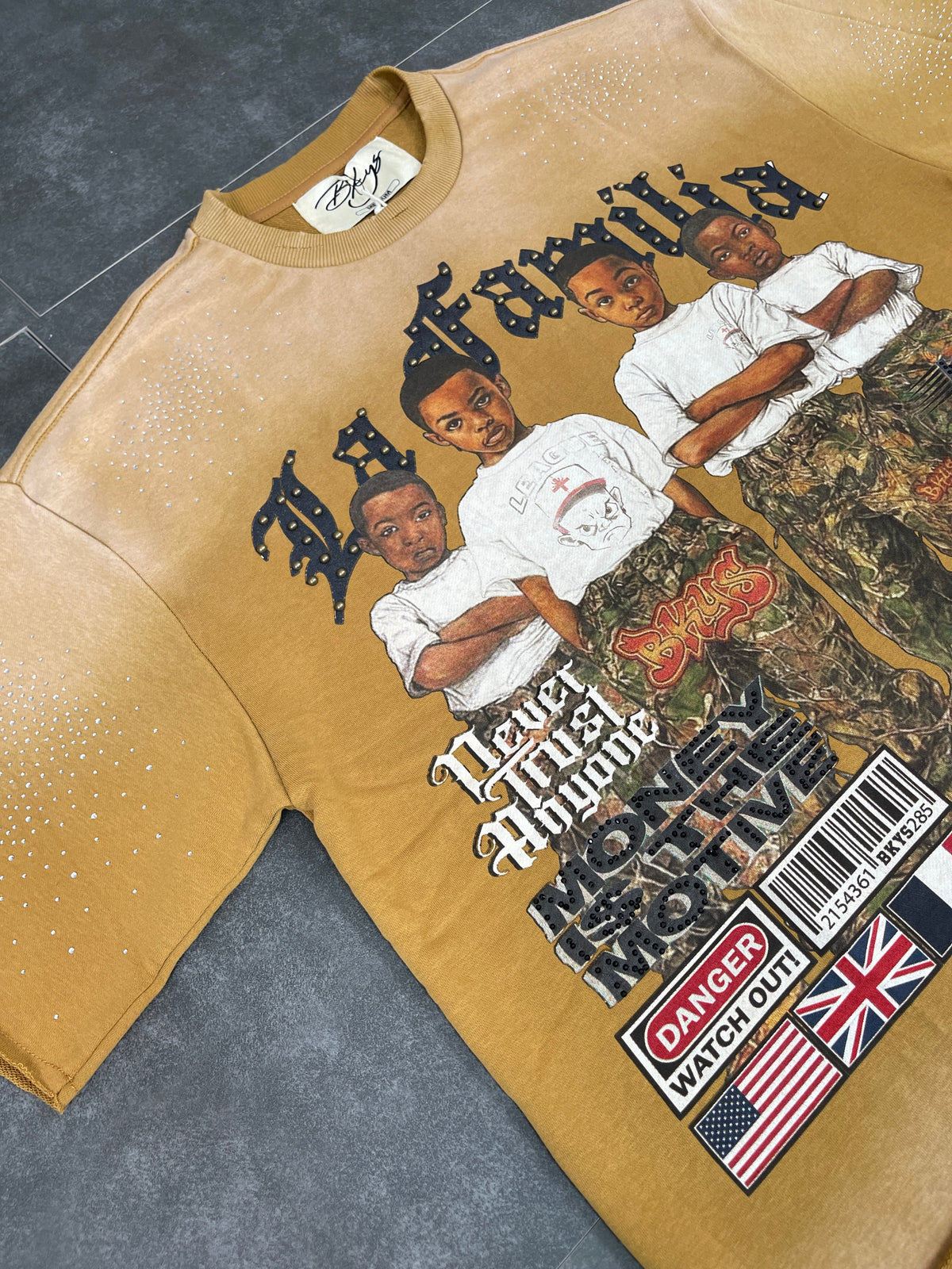 BKYS LA Familia Tee