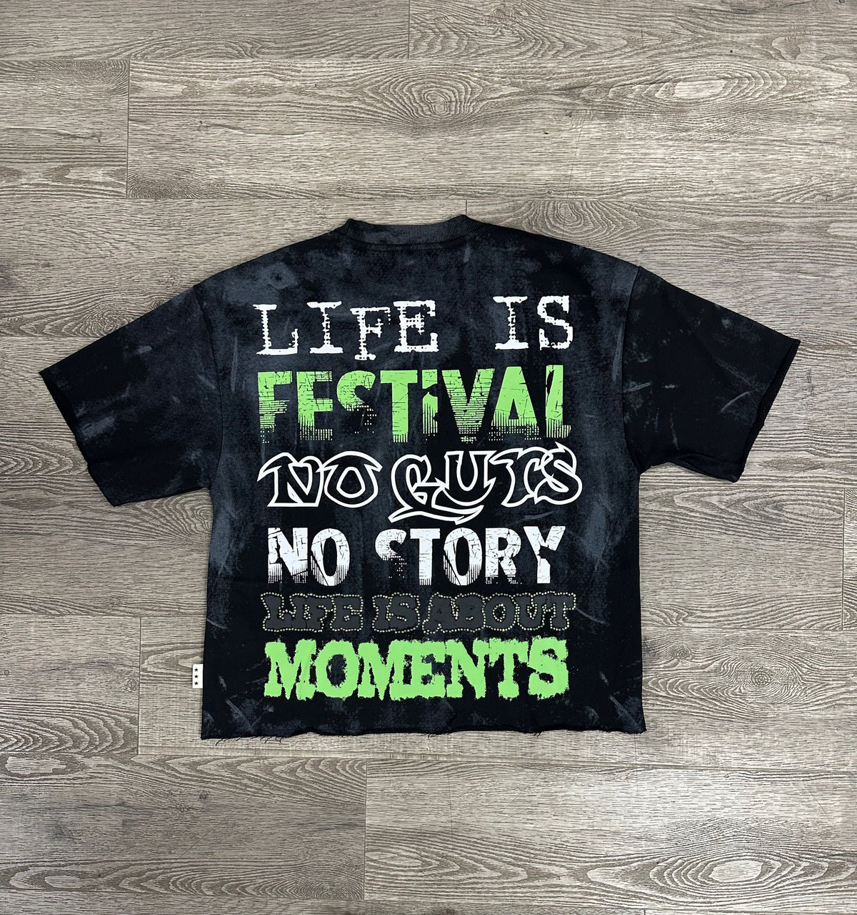Vacay Cropped Tee