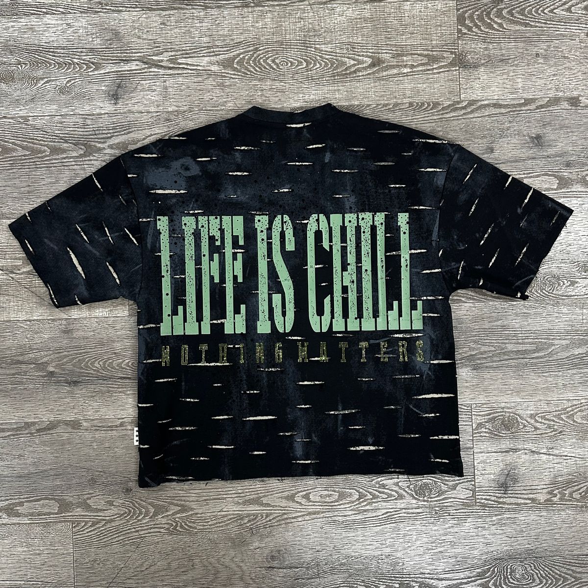 Chillin Cropped Tee